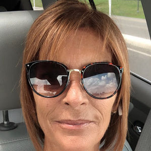 Meet your Posher, Lisa